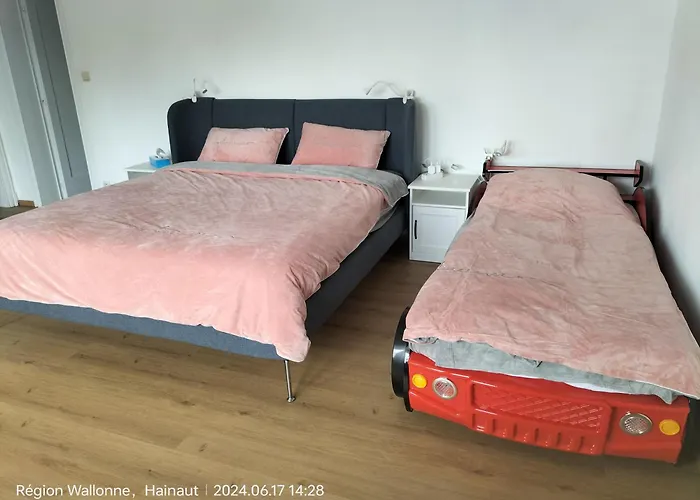 La Dewez A Loverval فيلة