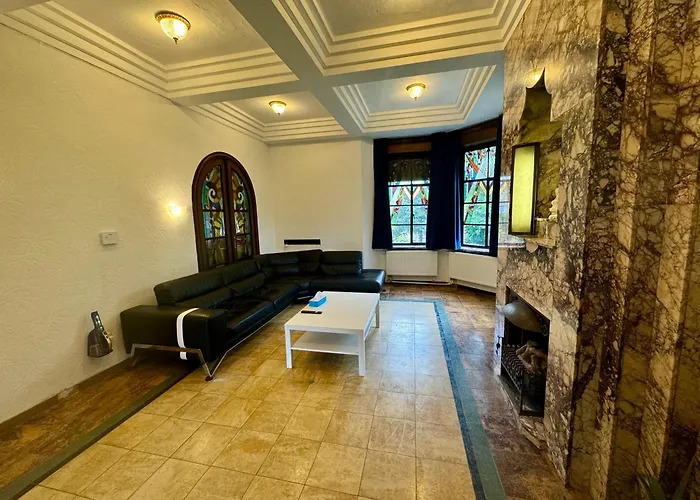 La Dewez A Loverval Villa Gerpinnes